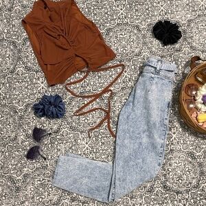 High Rise Mom Jeans SO Clothing Size 1